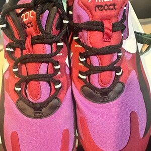 Nike Air Max 270 React